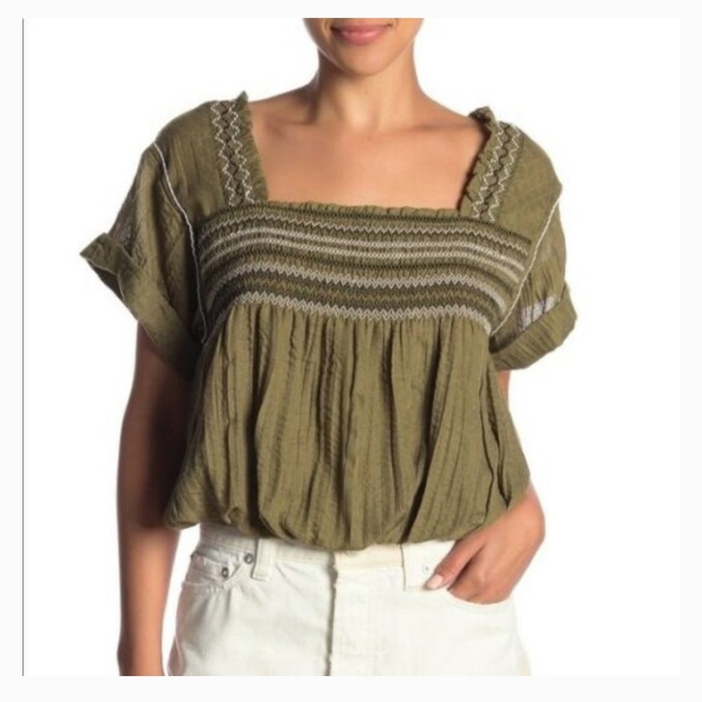 EUC Free People Wandering Skies Bubble Top.
Size XS. Color is Olive Green